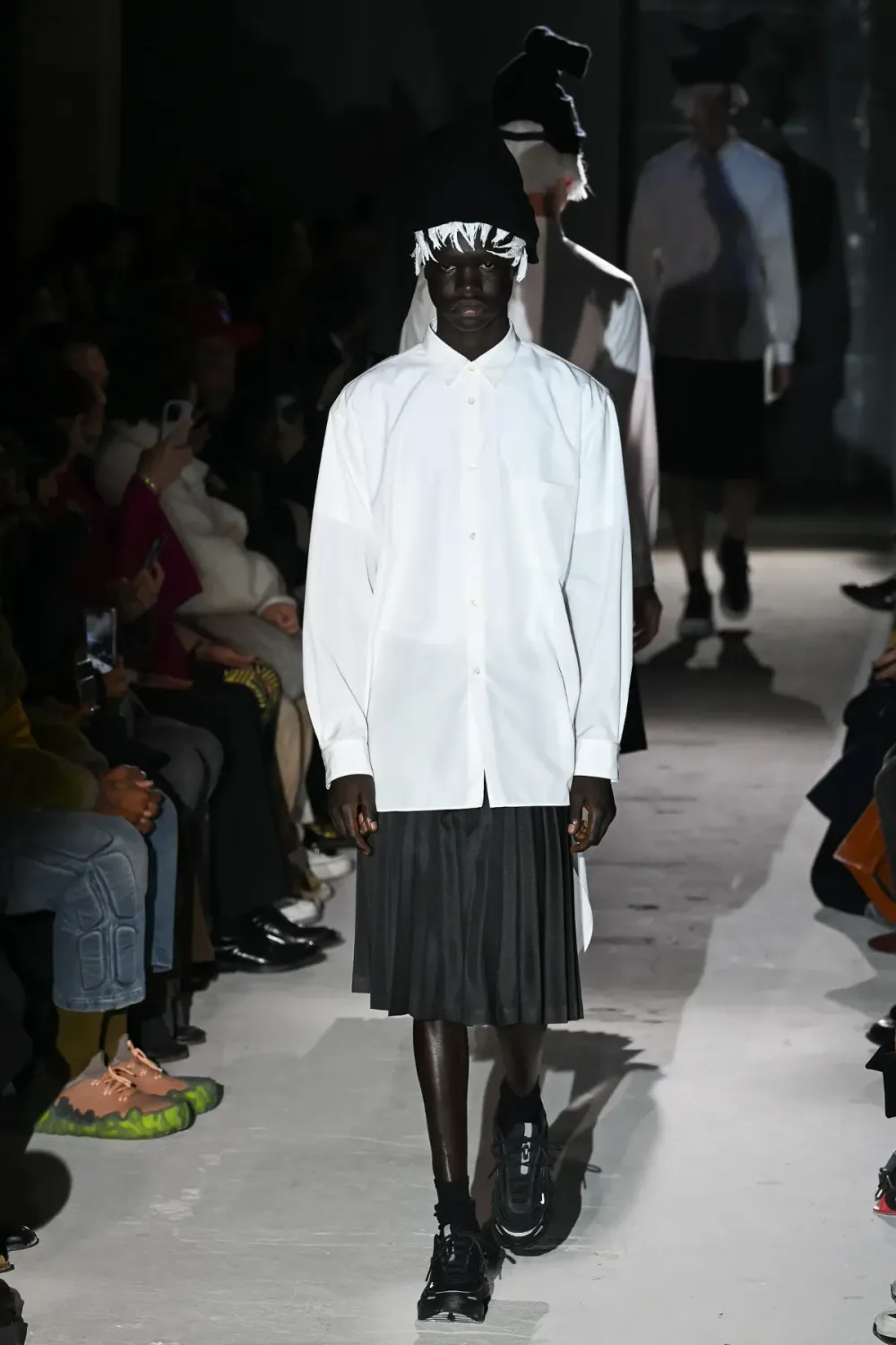 コムデギャルソンオムプリュス 2024年秋冬 LOOK 15