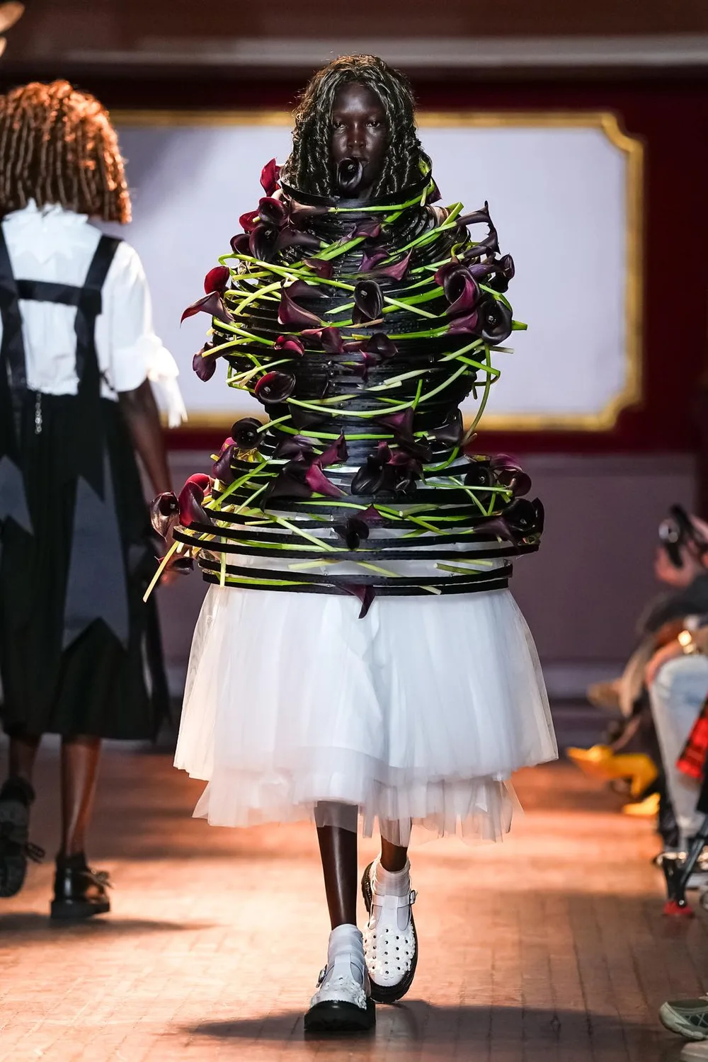 ノワールケイニノミヤ 2027年春夏 LOOK 10
