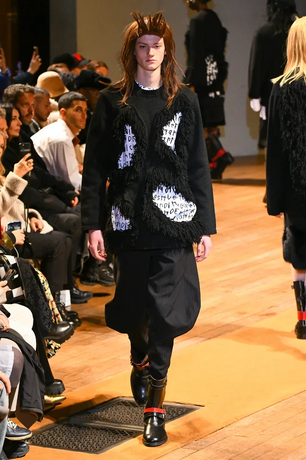 コムデギャルソンオムプリュス 2023年秋冬 LOOK 38