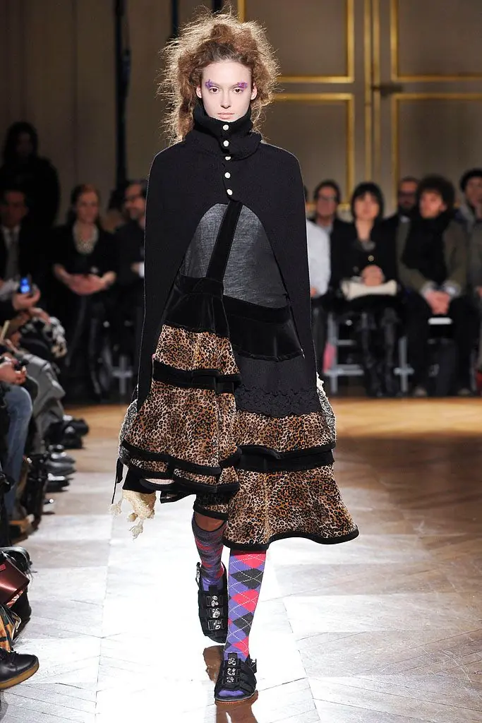 タオ 2010年秋冬 LOOK 21