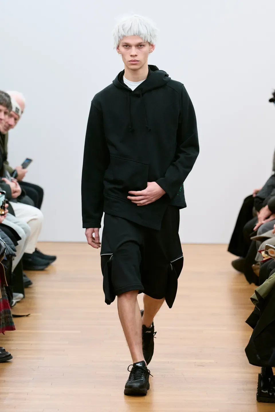 コムデギャルソンシャツ 2026年秋冬 LOOK 33