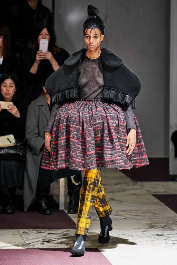 コムデギャルソン 2019秋冬 LOOK 24