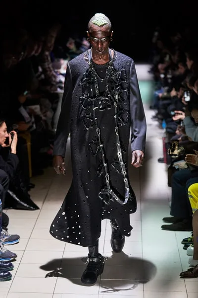 コムデギャルソンオムプリュス 2019秋冬 LOOK 28