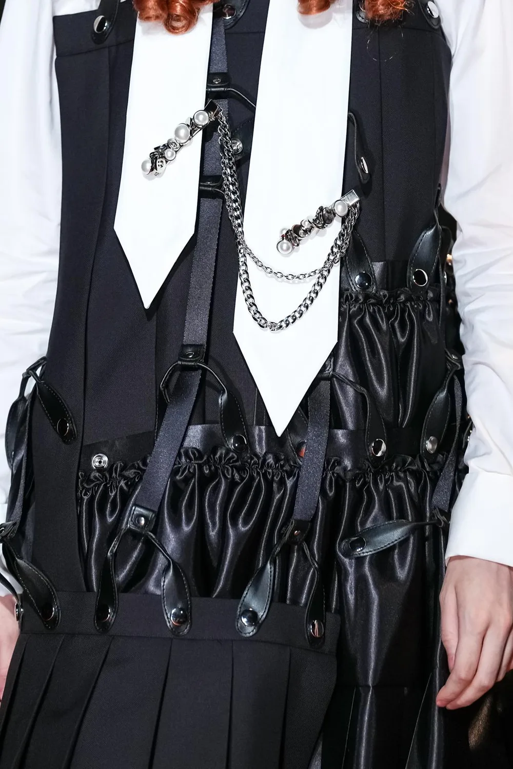ノワールケイニノミヤ 2027年春夏 LOOK 15 / VIEW 3