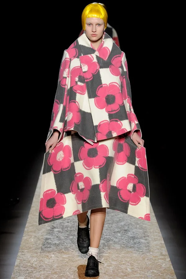 コムデギャルソン 2012秋冬 LOOK 15