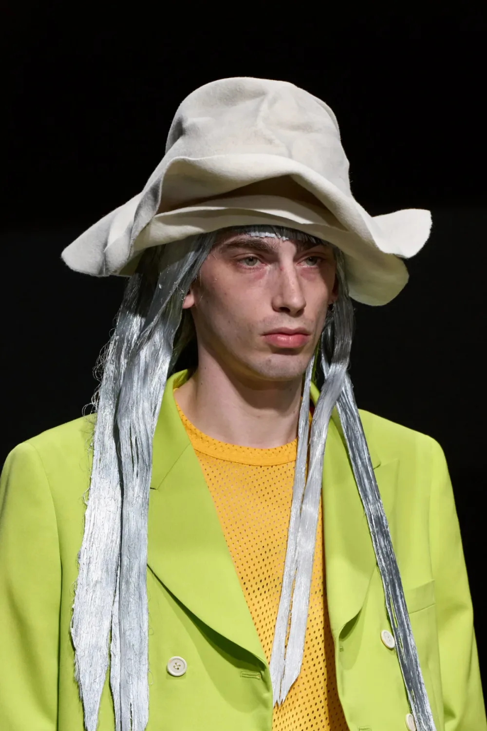 コムデギャルソンオムプリュス 2027年春夏 LOOK 17 / VIEW 2