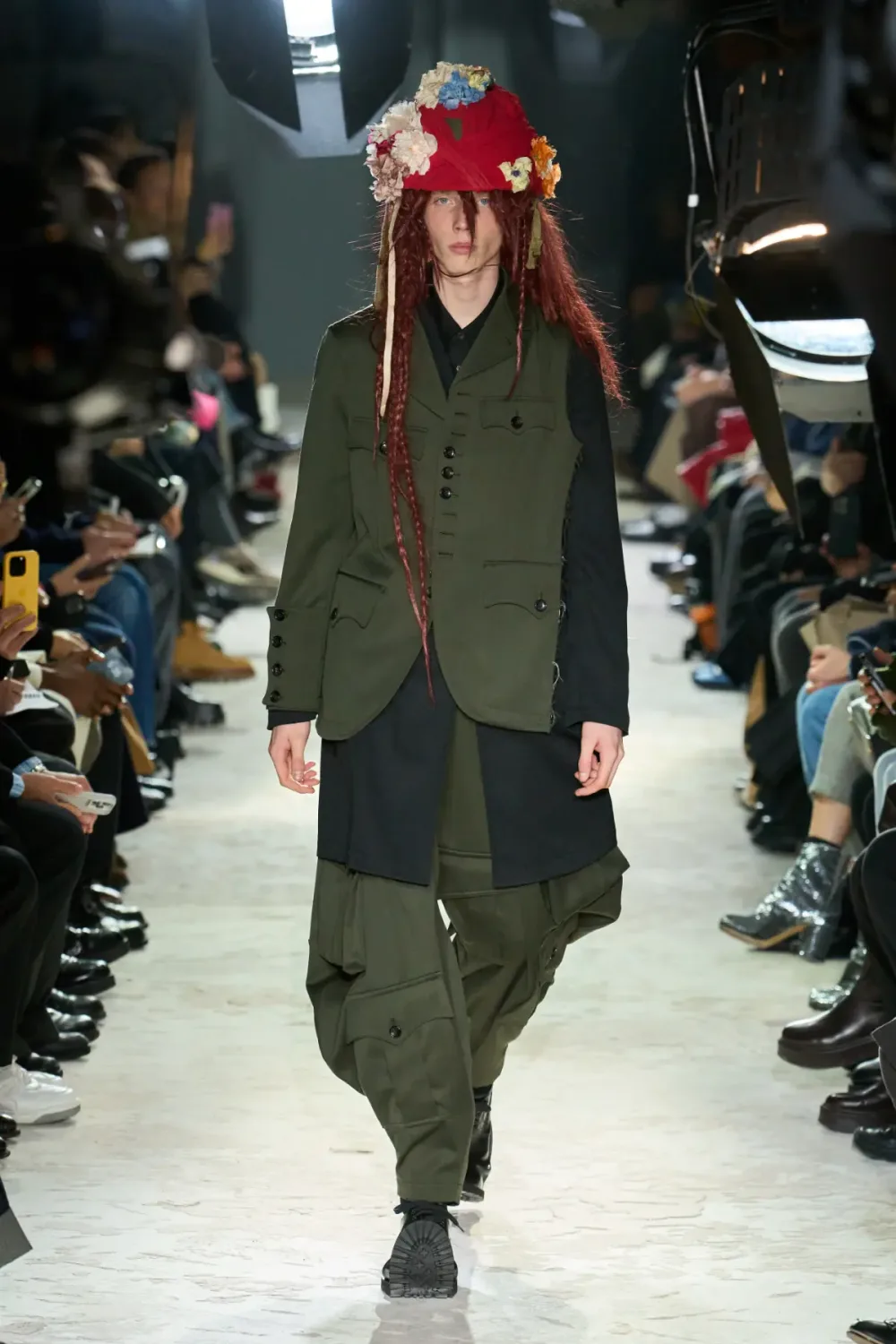 コムデギャルソンオムプリュス 2025年秋冬 LOOK 20