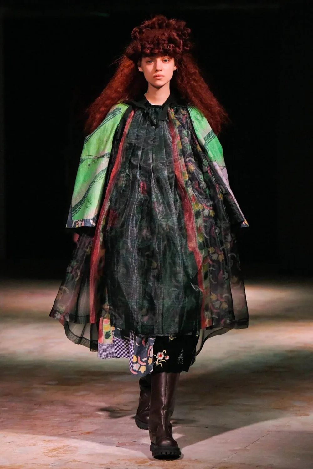 タオ 2022年秋冬 LOOK 11