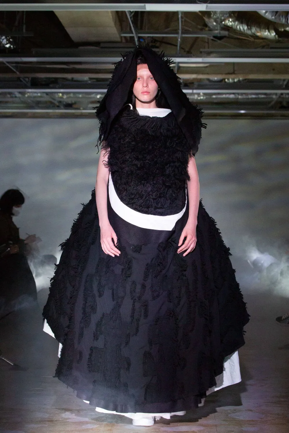 コムデギャルソン 2021年秋冬 LOOK 18