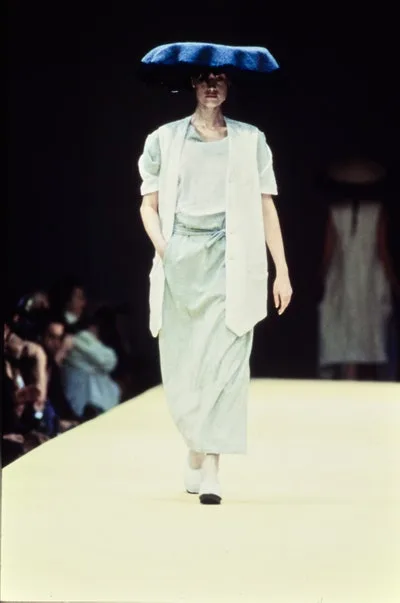 コムデギャルソン 1993春夏 LOOK 4