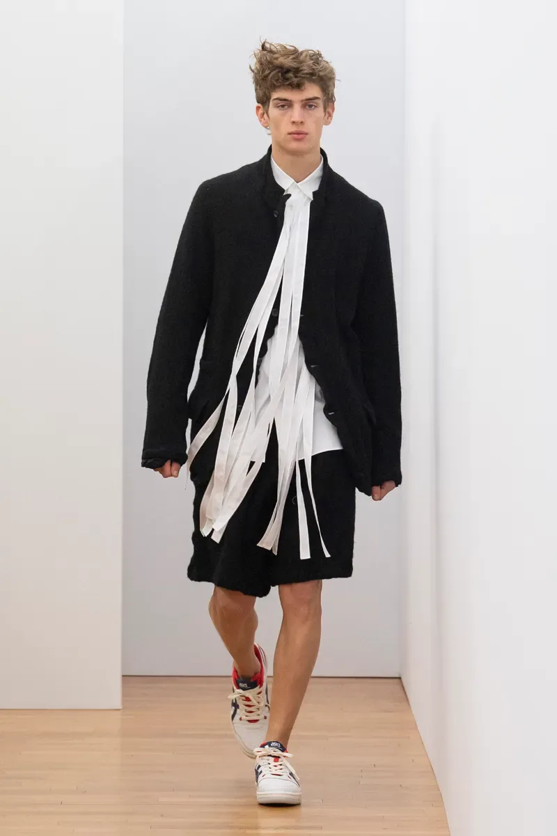 コムデギャルソンシャツ 2023年秋冬 LOOK 18