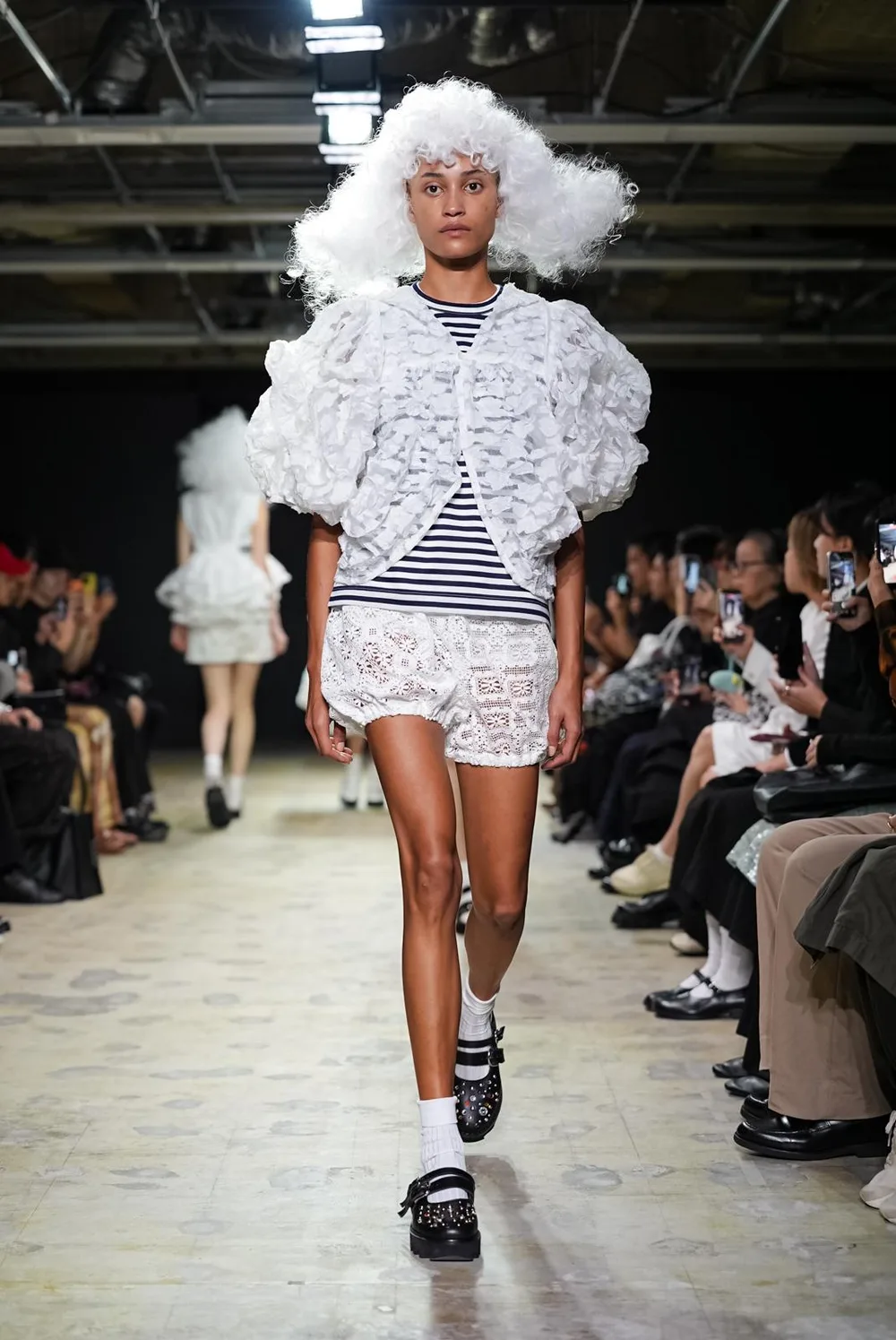 タオ 2027年春夏 LOOK 30