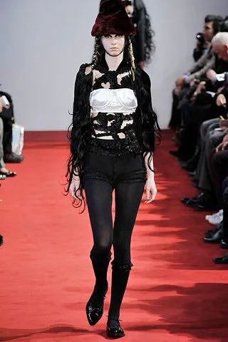 コムデギャルソン 2008秋冬 LOOK 8