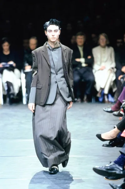 コムデギャルソン 2000秋冬 LOOK 16