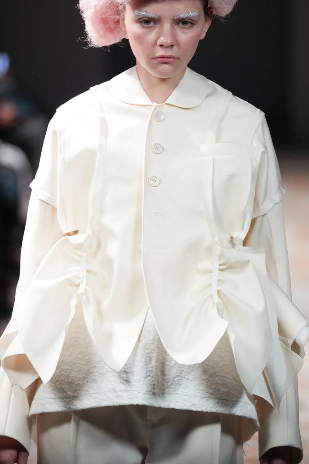 タオ 2024年秋冬 LOOK 19 / VIEW 2