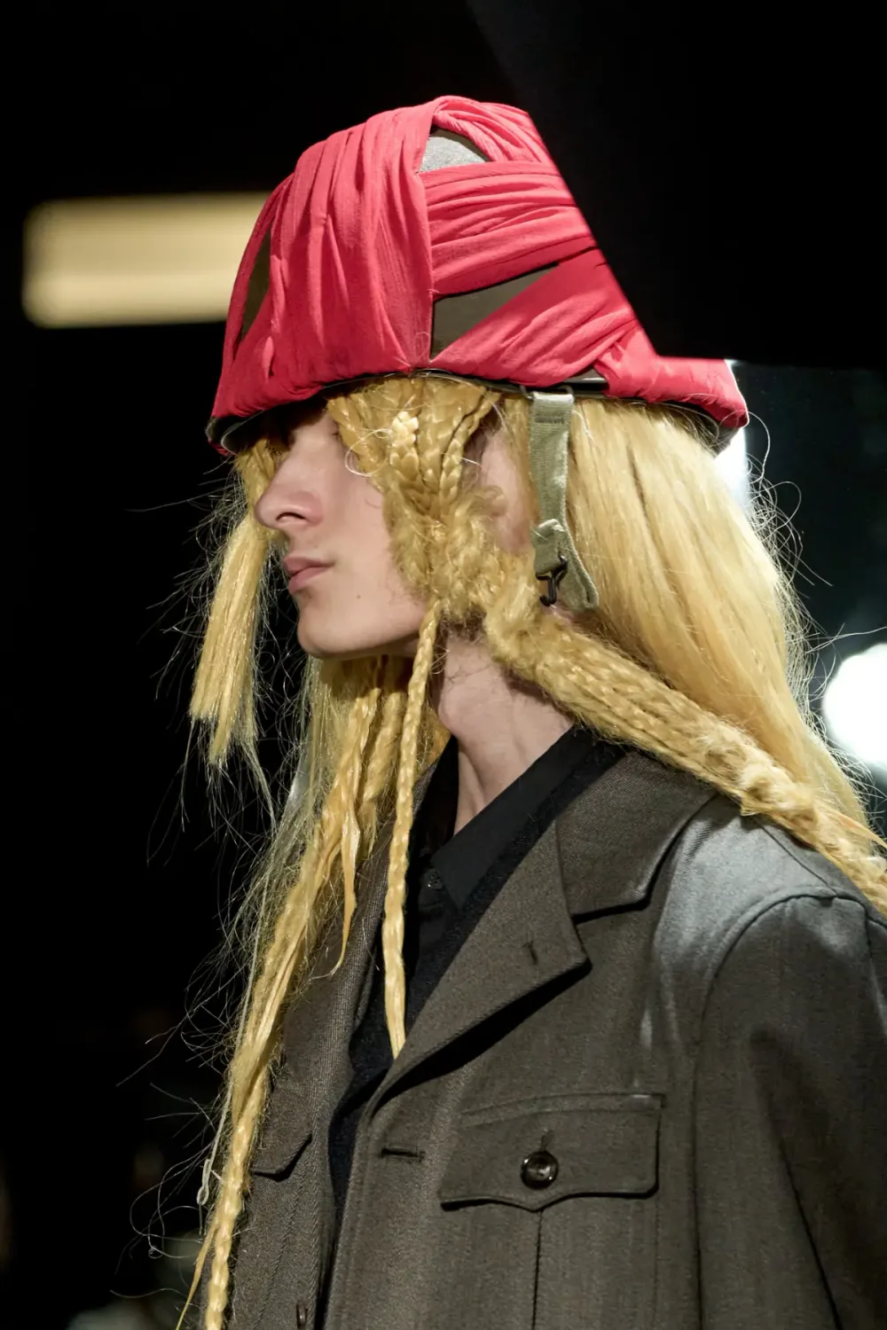 コムデギャルソンオムプリュス 2025年秋冬 LOOK 24 / VIEW 2