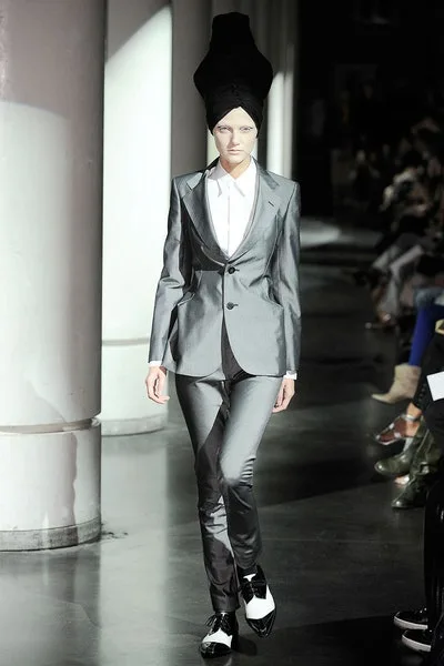 JUNYA WATANABE 2010 SSの同シーズン掲載写真。