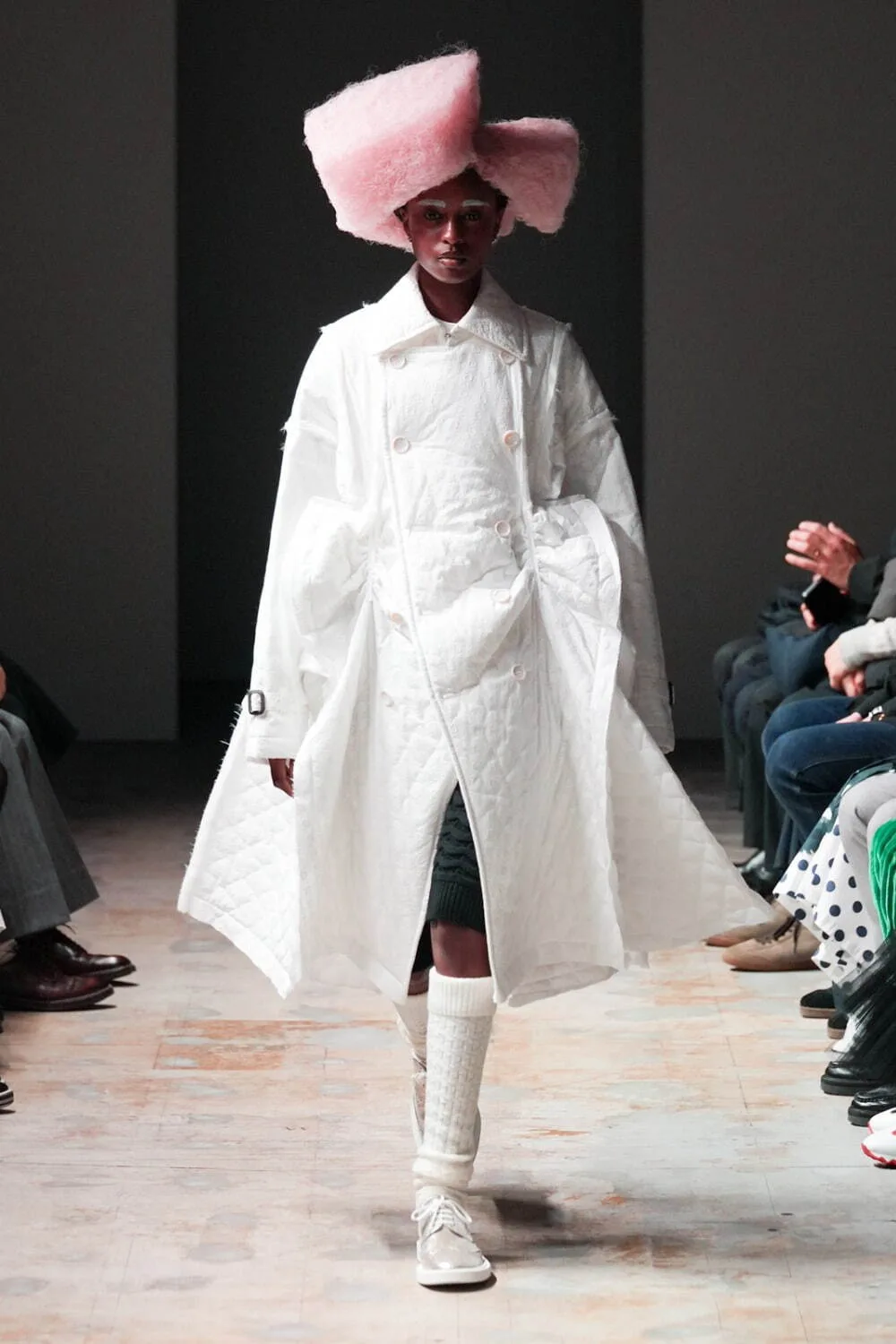 t a o 2024年秋冬コレクション LOOK 1