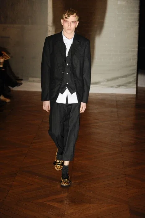 コムデギャルソンオムプリュス 2009秋冬 LOOK 6