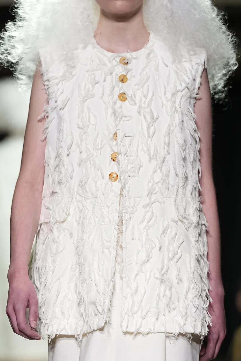 タオ 2027年春夏 LOOK 11 / VIEW 2