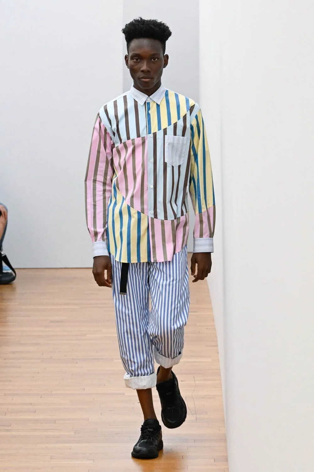 コムデギャルソンシャツ 2024年春夏 LOOK 17