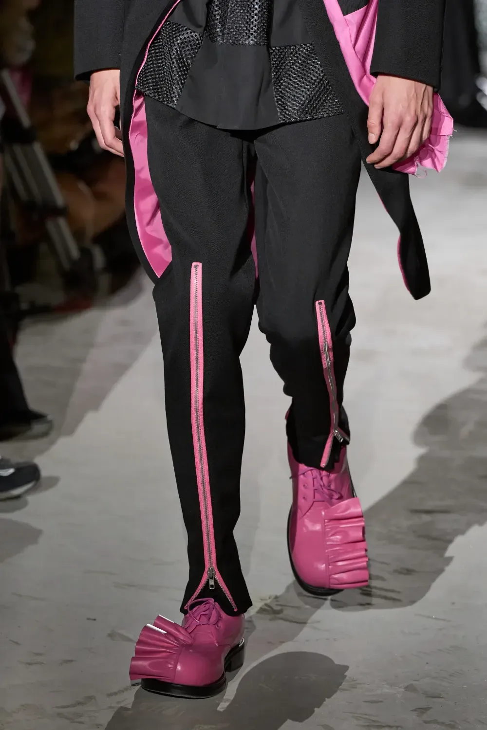 コムデギャルソンオムプリュス 2025年春夏 LOOK 12 / VIEW 3