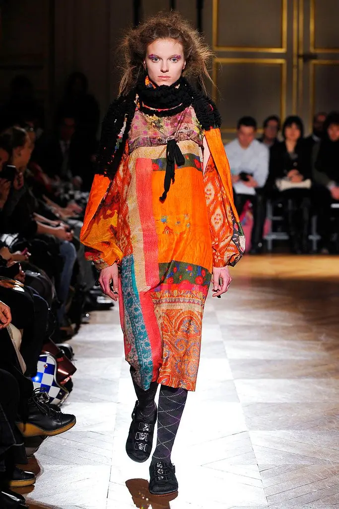 タオ 2010年秋冬 LOOK 32