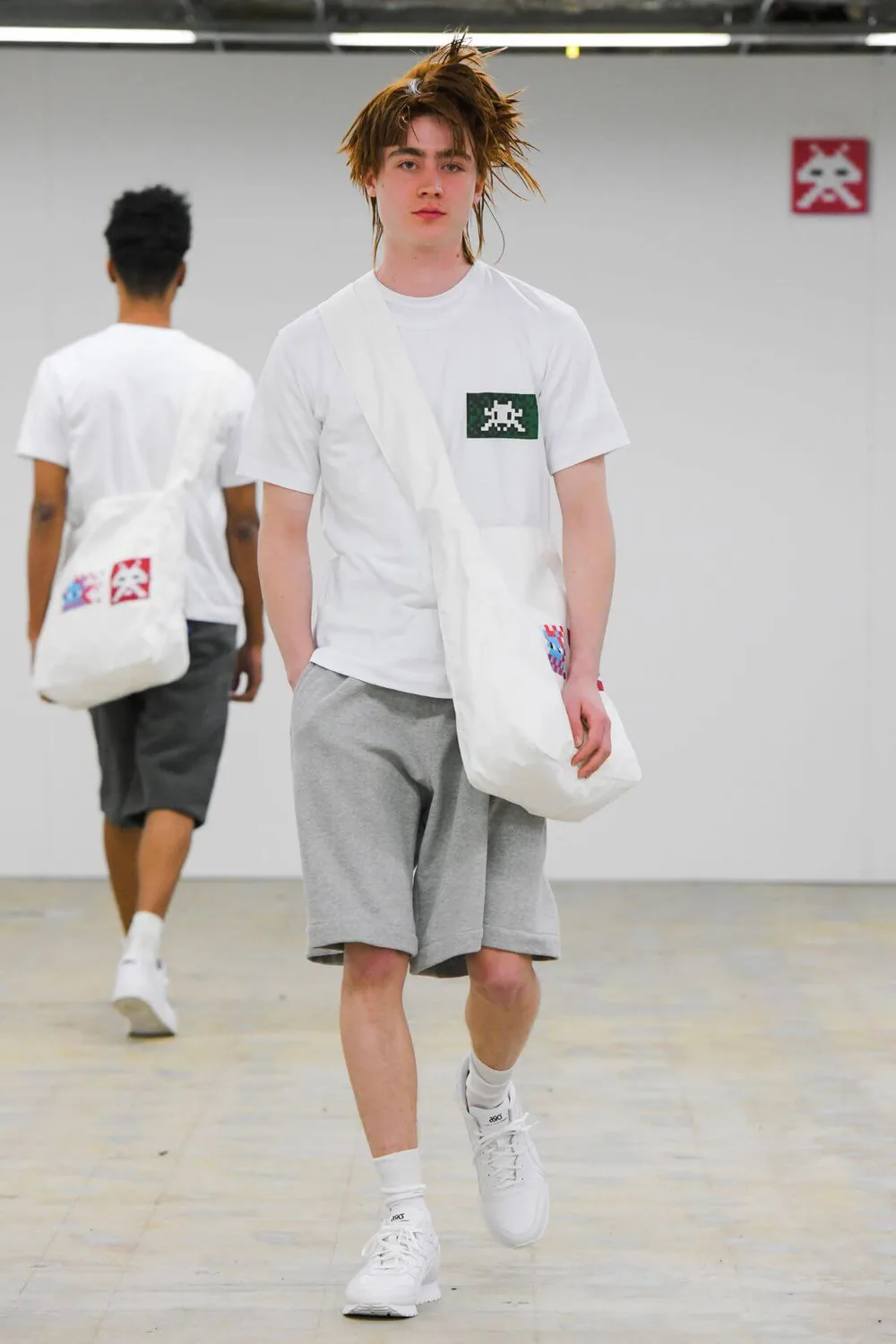 コムデギャルソンシャツ 2022年秋冬 LOOK 17