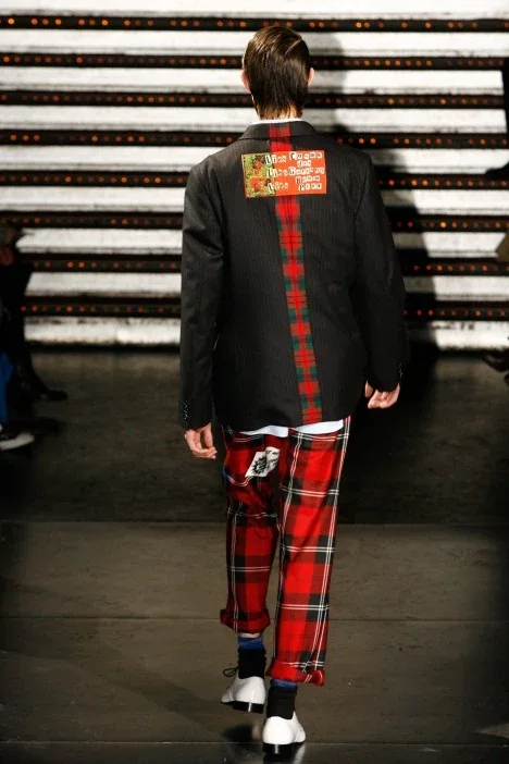 コムデギャルソンオムプリュス 2008秋冬 LOOK 3 / VIEW 3