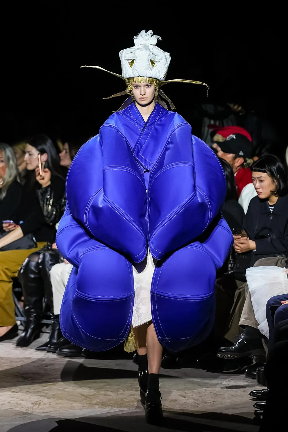 コムデギャルソン 2027年春夏 LOOK 8