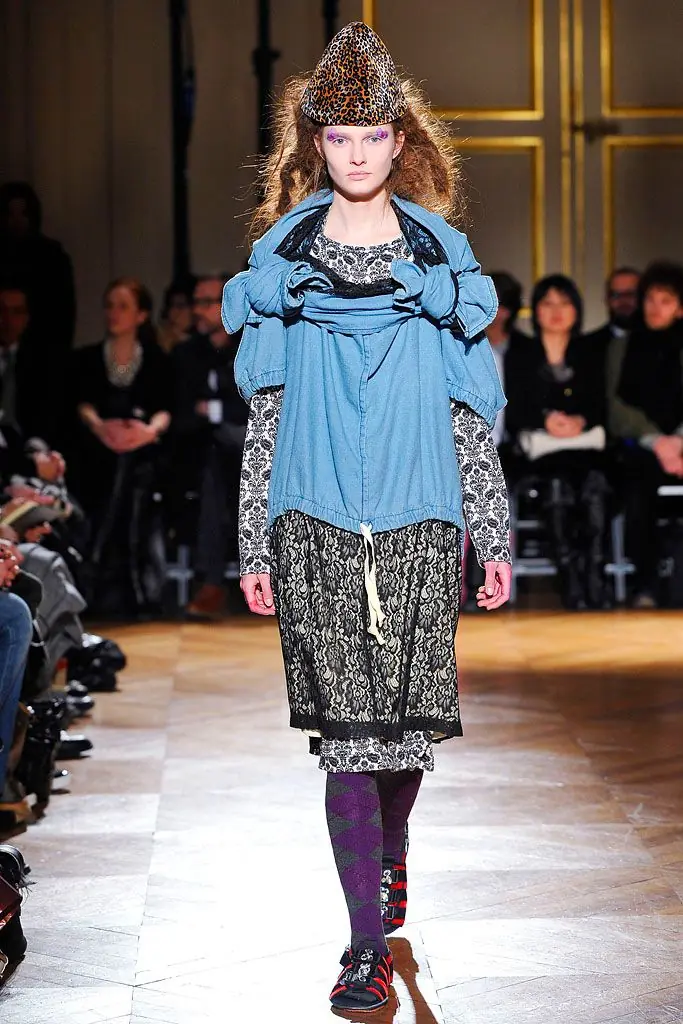 タオ 2010年秋冬 LOOK 3