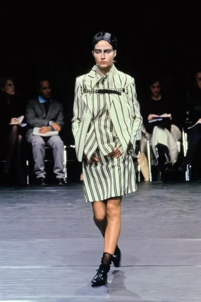 コムデギャルソン 2000秋冬 LOOK 30