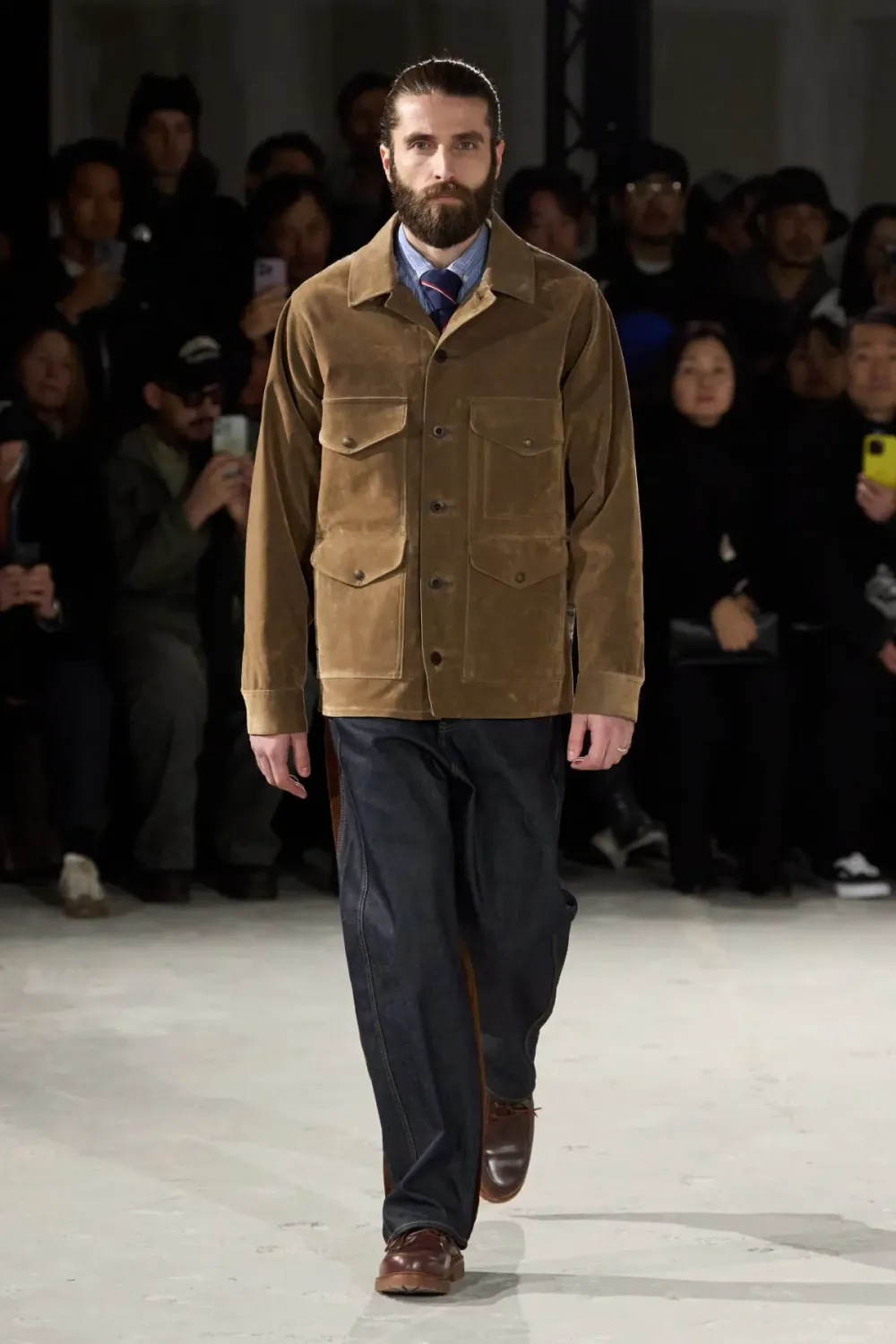 JUNYA MAN 2025 AWの同シーズン掲載写真。