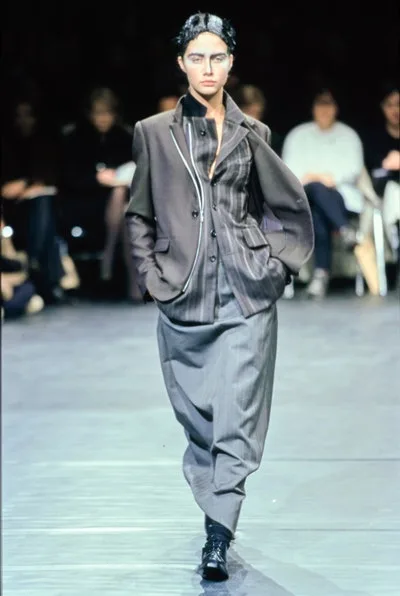 コムデギャルソン 2000秋冬 LOOK 13