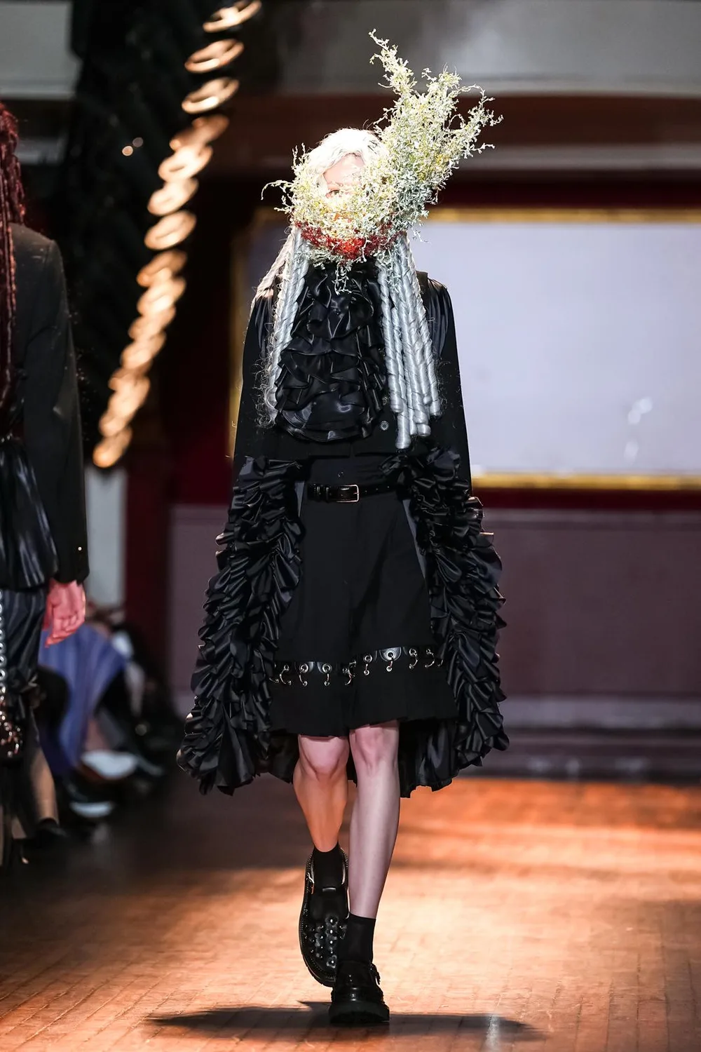 ノワールケイニノミヤ 2027年春夏 LOOK 13