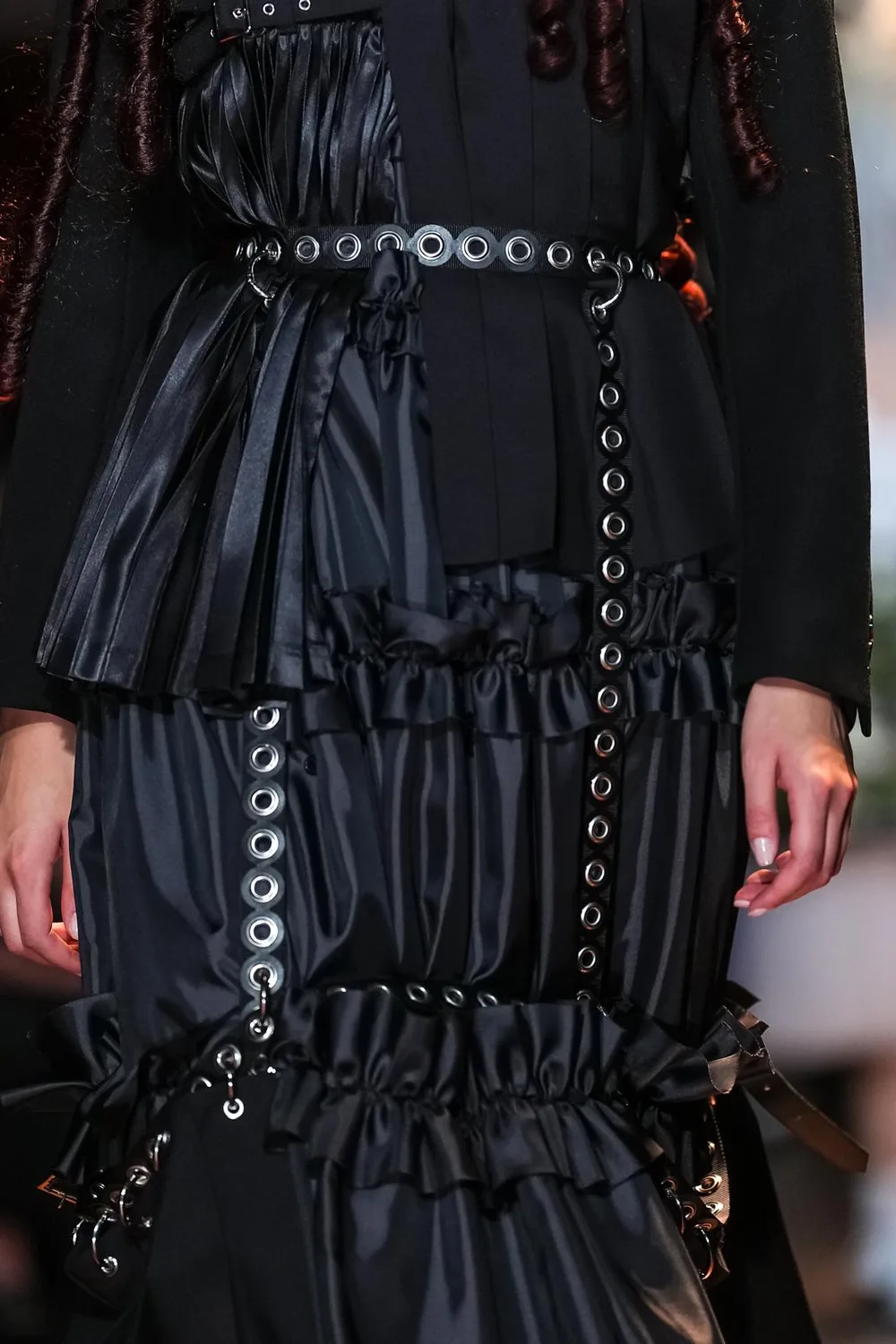 ノワールケイニノミヤ 2027年春夏 LOOK 12 / VIEW 3