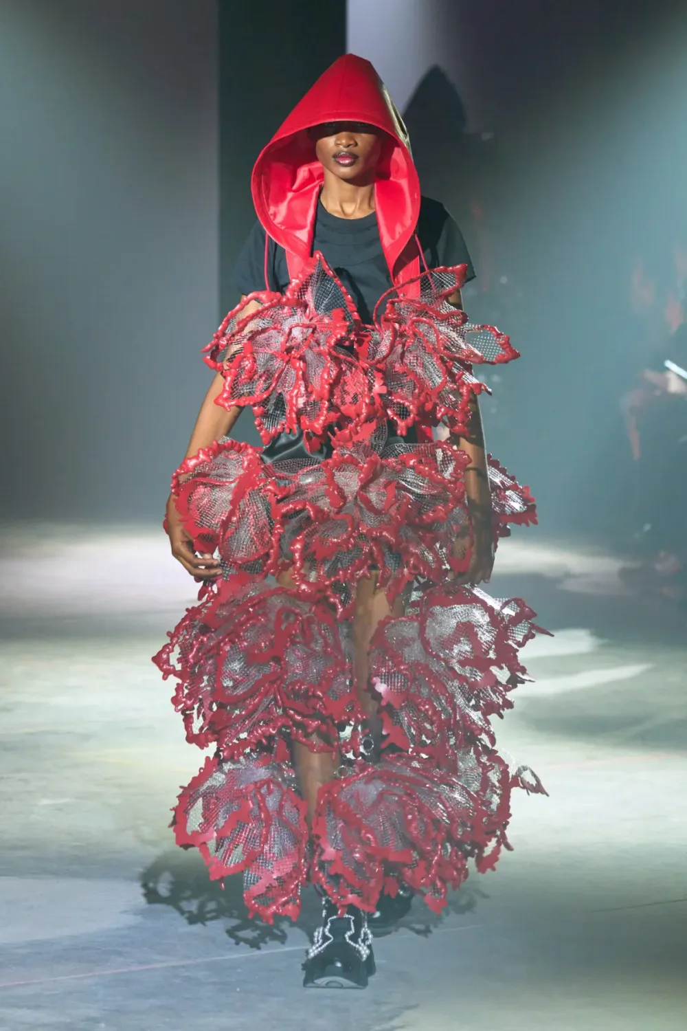 ノワールケイニノミヤ 2025年春夏 LOOK 5