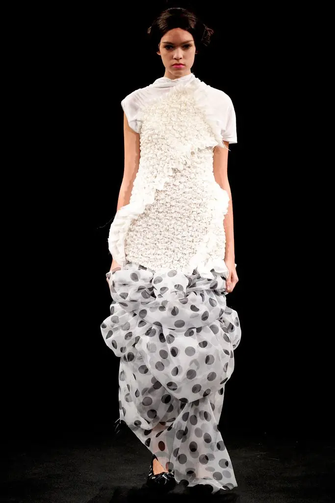 タオ 2011年春夏 LOOK 39