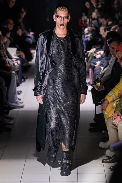 コムデギャルソンオムプリュス 2019秋冬 LOOK 18
