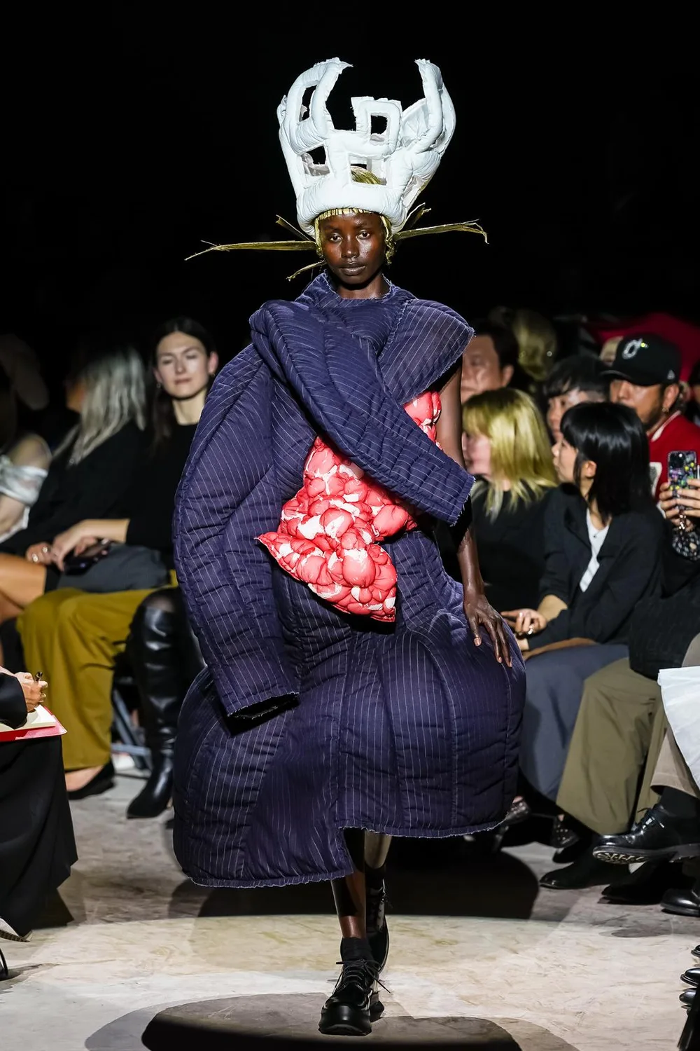 コムデギャルソン 2027年春夏 LOOK 18