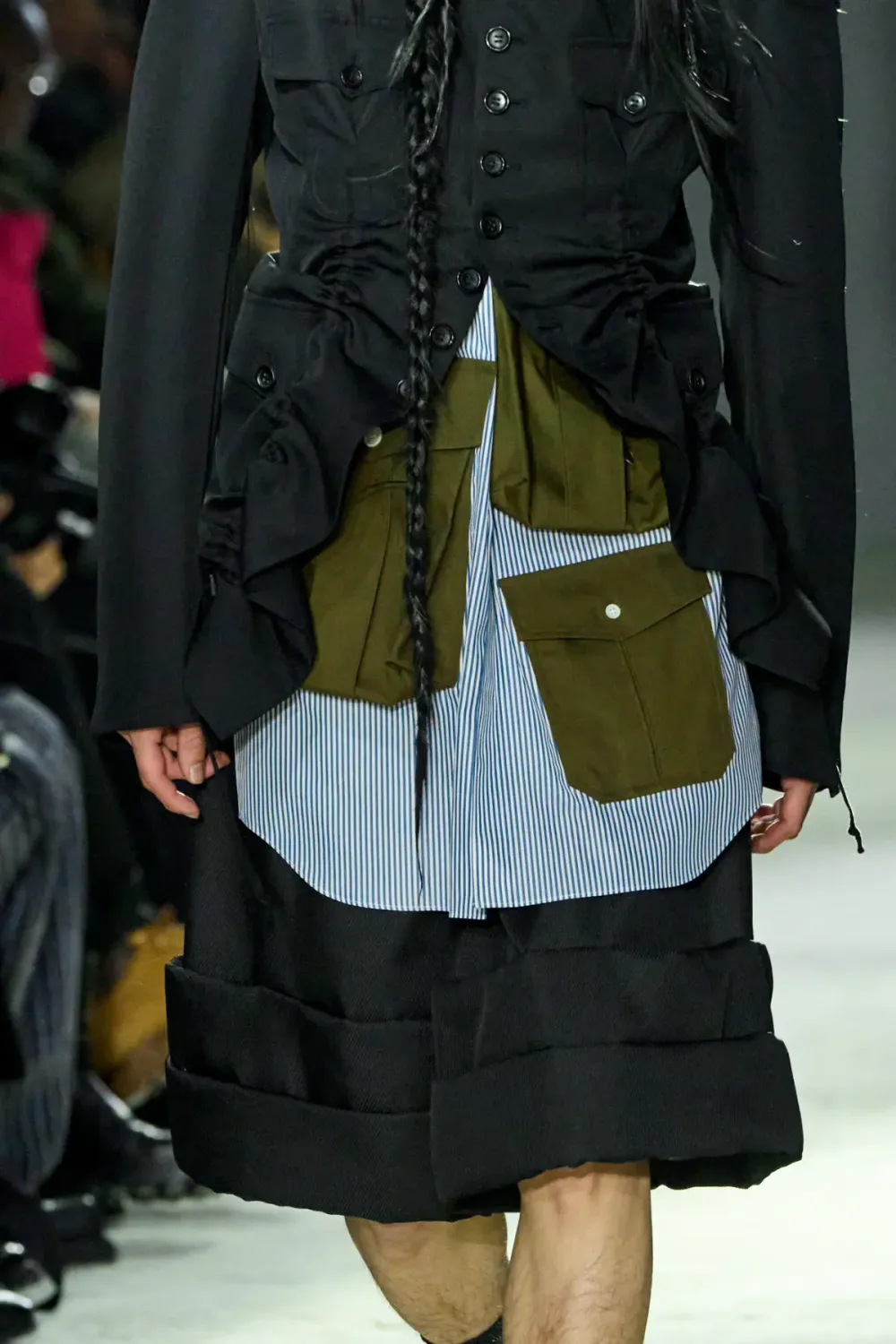 コムデギャルソンオムプリュス 2025年秋冬 LOOK 15 / VIEW 4