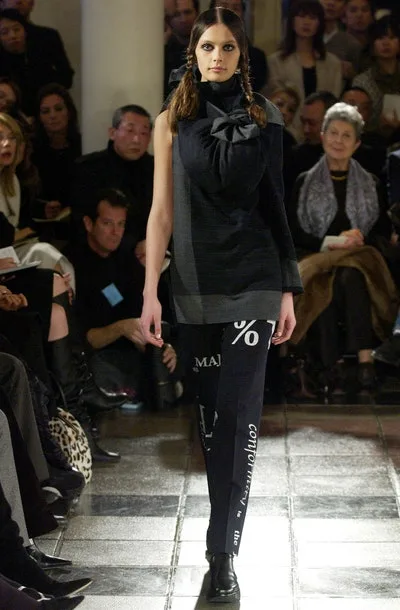 コムデギャルソン 2003秋冬 LOOK 11