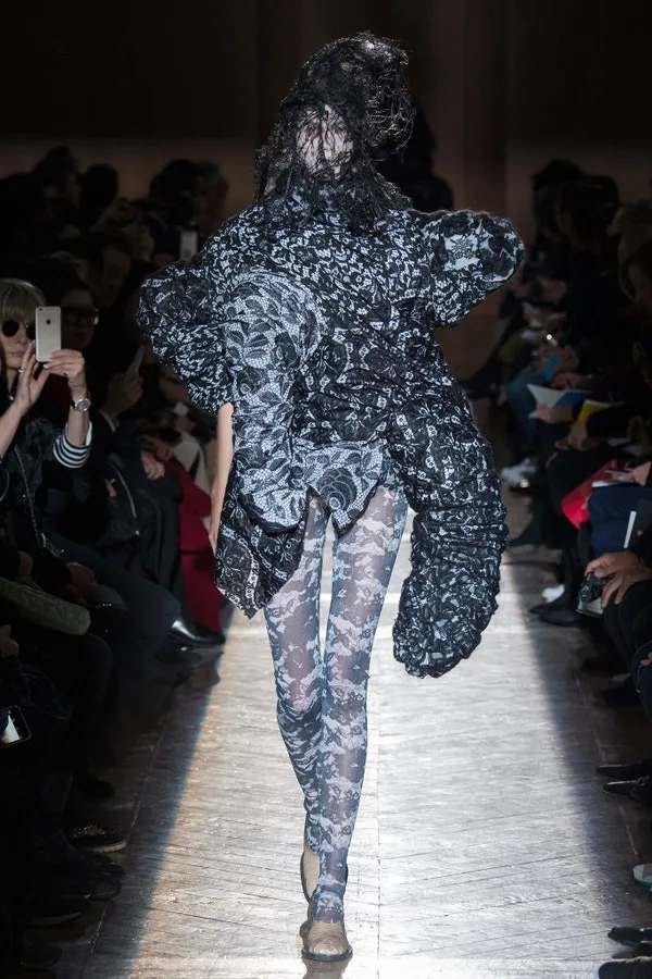 コムデギャルソン 2015秋冬 LOOK 6