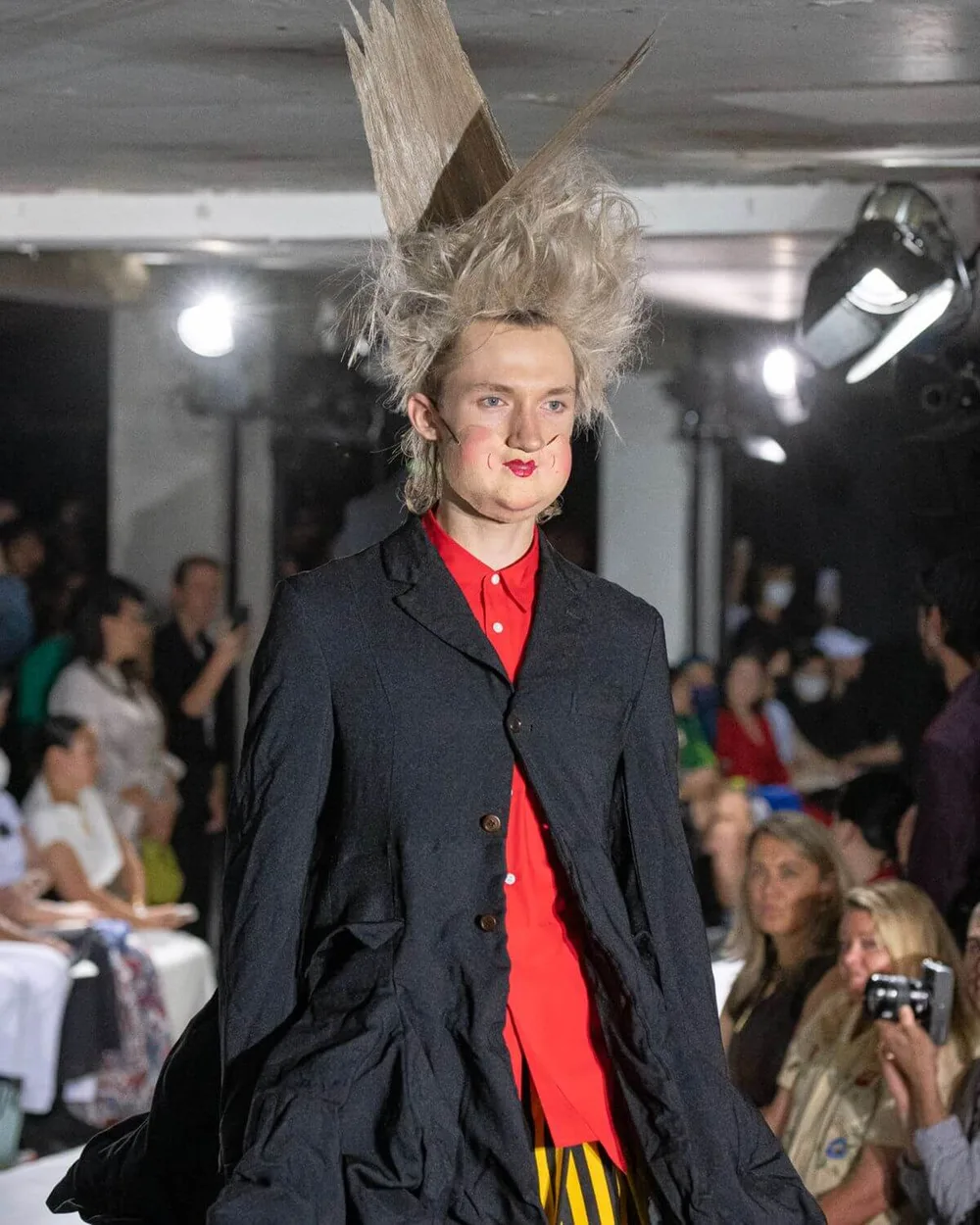 コムデギャルソンオムプリュス 2023年春夏 LOOK 8 / VIEW 2