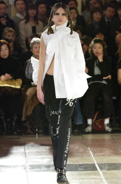 コムデギャルソン 2003秋冬 LOOK 30
