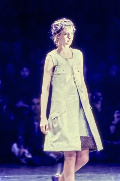 COMME des GARÇONS 1994 AWの同シーズン掲載写真。