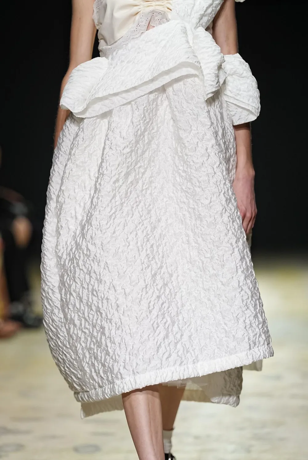 タオ 2027年春夏 LOOK 33 / VIEW 3