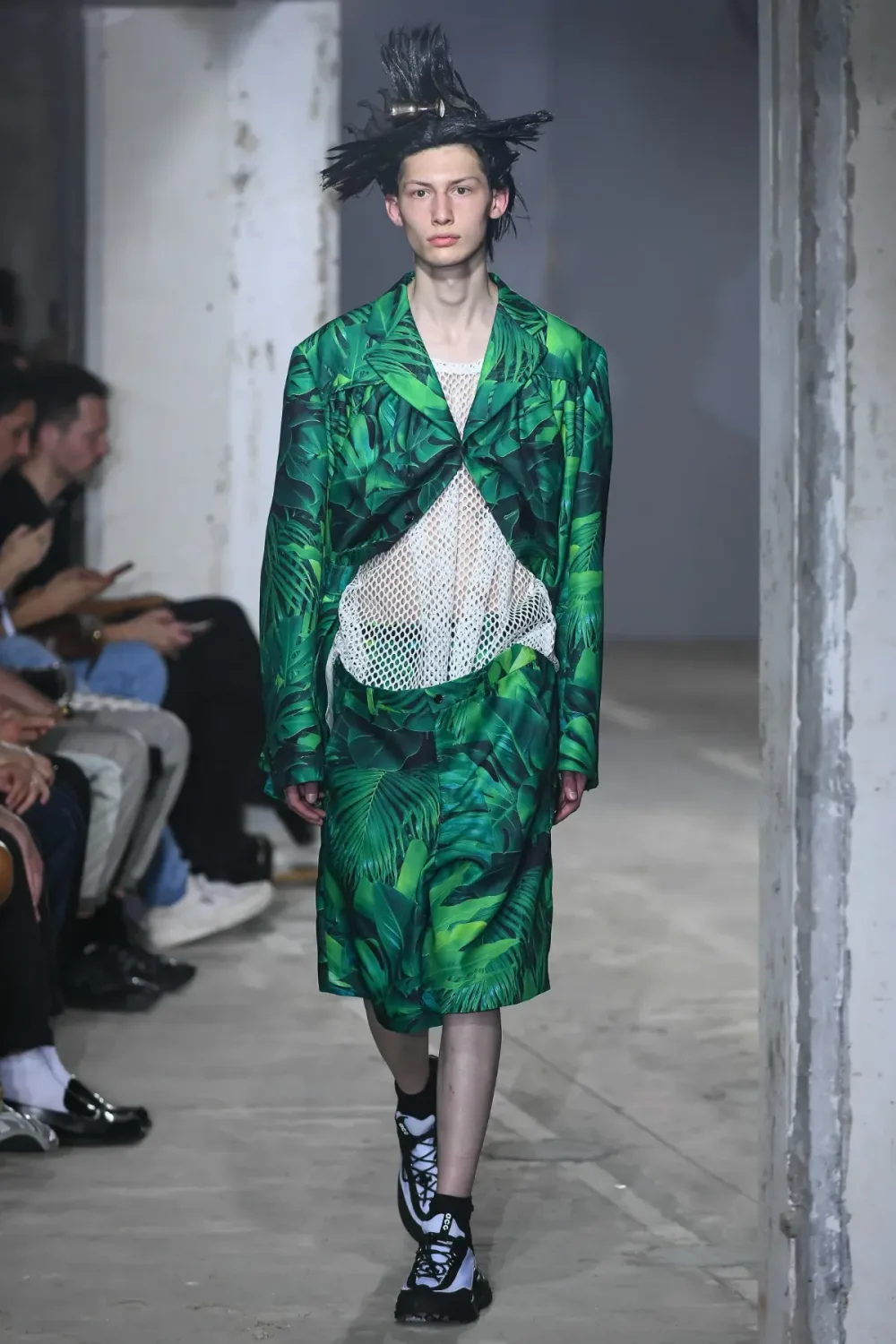 コムデギャルソンオムプリュス 2024年春夏 LOOK 9