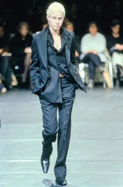 コムデギャルソン 2000秋冬 LOOK 18