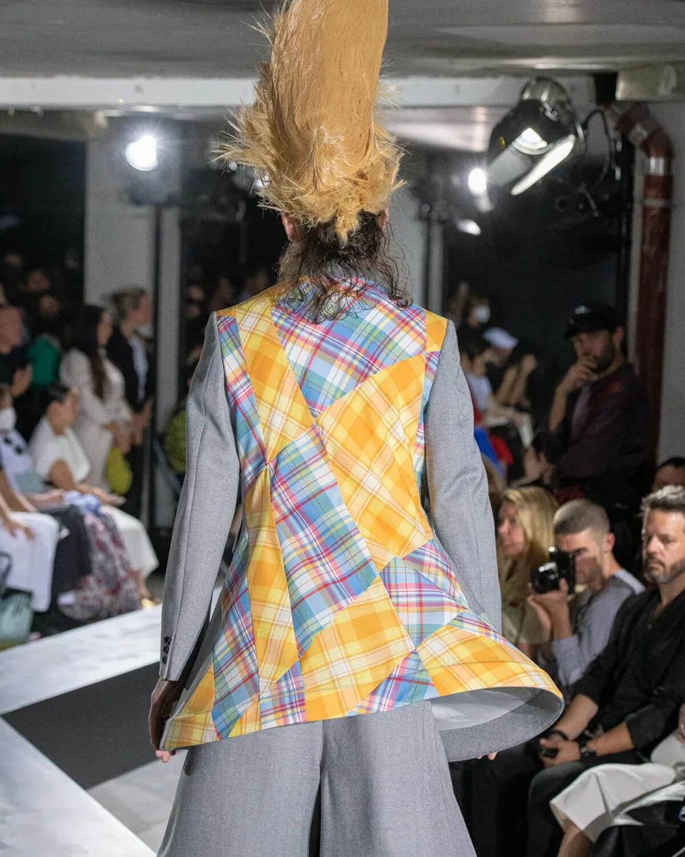 コムデギャルソンオムプリュス 2023年春夏 LOOK 18 / VIEW 4